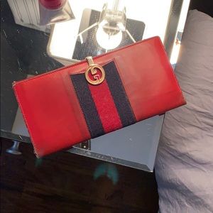 Vintage Gucci wallet